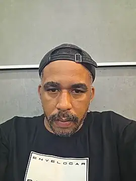 Paupreto19cm  online show from February 12, 10:49 pm