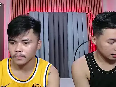 hot emman online show from November 17, 10:29 am