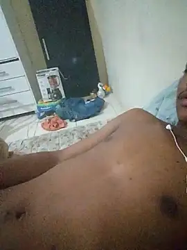 neguinholk0 online show from October 31, 3:08 am