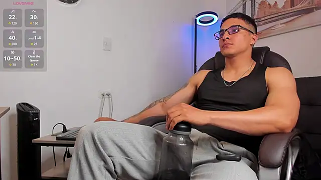 Dash Bukoski online show from January 5, 5:27 pm