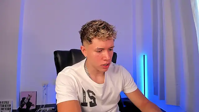 nathan blake online show from November 26, 8:12 pm