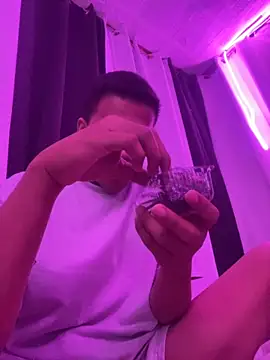 saj taylorr17 online show from December 5, 5:53 pm