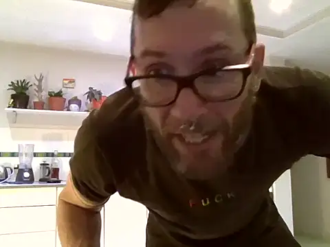 versatilxs online show from November 29, 1:51 am