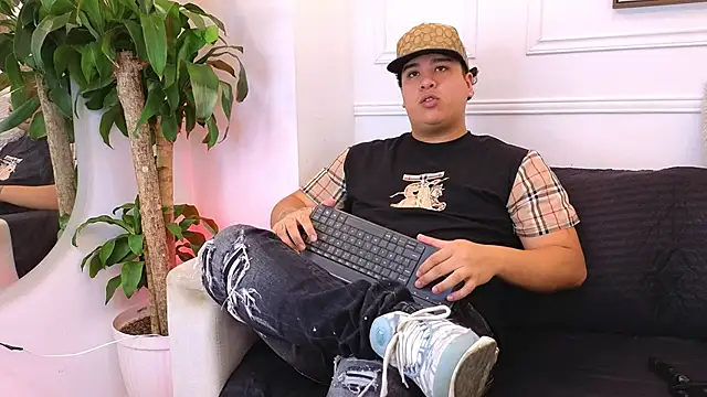 Naim Bennetsex online show from February 10, 6:56 pm