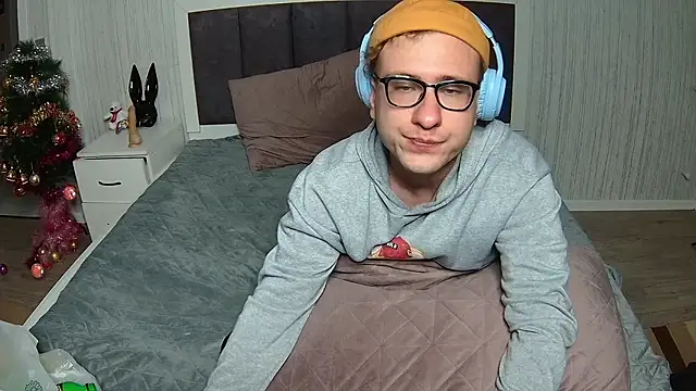 DennisGartmanB online show from January 5, 5:27 pm