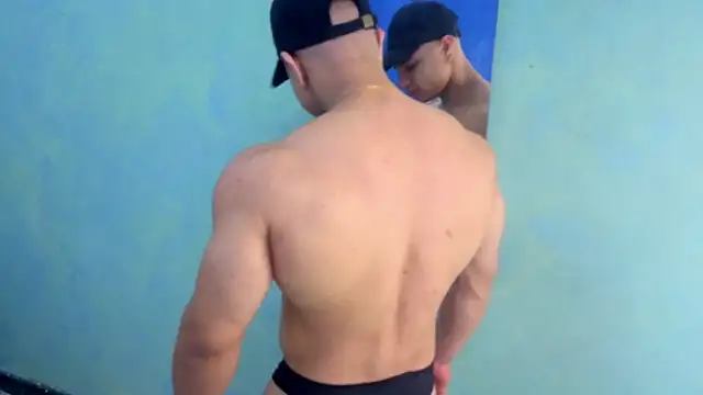 DylanGuss online show from December 17, 12:12 pm