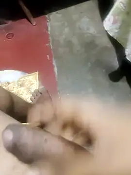 modelmanr online show from April 10, 6:15 pm