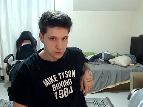 2handsomemann online show from February 9, 6:23 pm