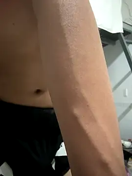 linh21107 online show from November 30, 10:17 am