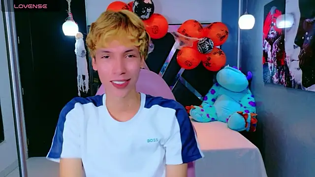 Snapshot of park_jimin1 chatting on October 24, 12:07 pm park jimin1 online show from October 24, 12:07 pm
