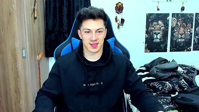 javiersexymann online show from December 9, 1:07 am