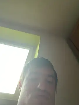 pussyhunter323557 online show from April 11, 5:05 pm