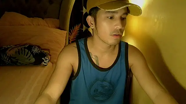 AsianHorseCockOwen online show from December 17, 4:02 pm