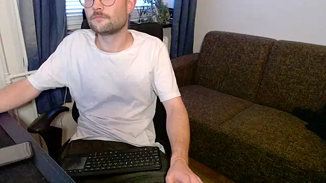 ChefDeLust online show from November 10, 2:55 pm