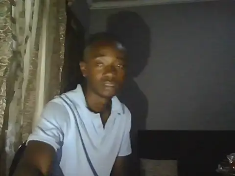 Snapshot of Nykho17 chatting on October 24, 9:38 pm Nykho17 online show from October 24, 9:38 pm