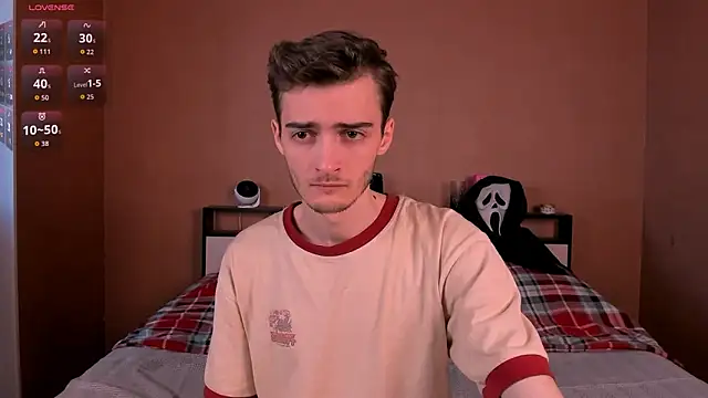 Snapshot of spider____man chatting on October 3, 2:22 pm spider    man online show from October 3, 2:22 pm