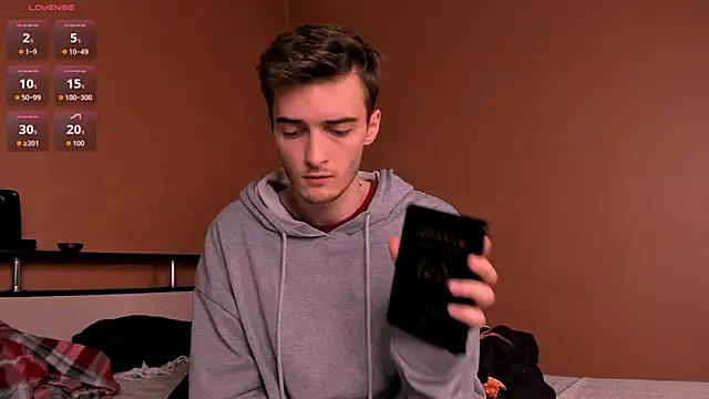 Snapshot of spider____man chatting on September 30, 4:43 pm spider    man online show from September 30, 4:43 pm