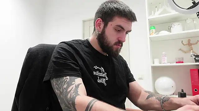 Mike Platano online show from November 28, 10:44 pm