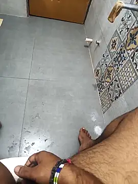 vinay smalldick online show from July 2, 2:21 am