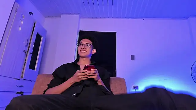 Cj davis  online show from March 31, 4:03 am