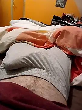 Aymeric35000 online show from February 2, 9:01 pm