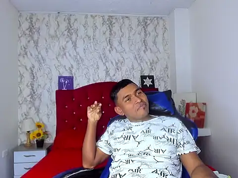 Adam Morgan2 online show from April 7, 4:56 am