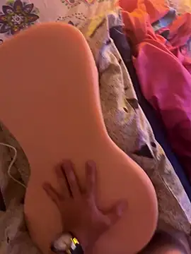 Dani3l17  online show from April 12, 7:32 am