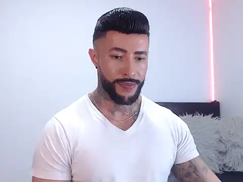 andrea de lucaa online show from September 21, 4:23 am