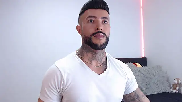 andrea de lucaa online show from September 9, 2:55 am