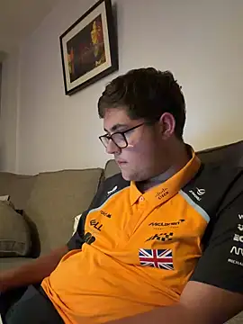 fuckbuddy6789 online show from June 18, 9:31 pm