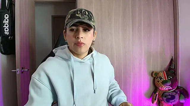 Snapshot of brunothompson3 chatting on September 10, 5:06 am brunothompson3 online show from September 10, 5:06 am