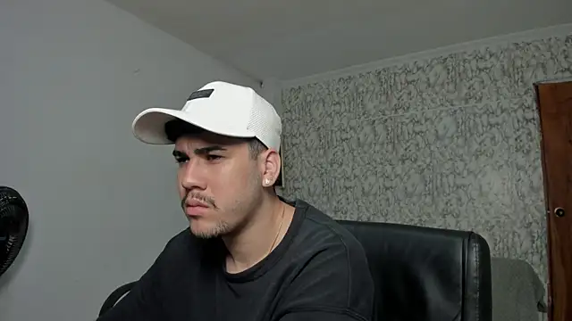 sebastian jhonson online show from October 22, 2:26 am