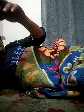 vardh033 online show from March 21, 4:33 pm