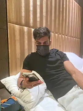 fitxrs online show from January 5, 6:00 pm