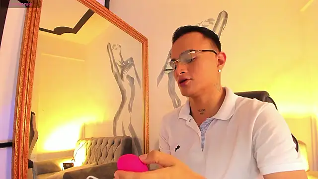 LiamDeep online show from March 5, 8:38 pm