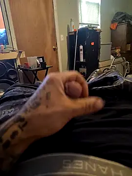 Wolfyking95 online show from October 26, 6:43 pm