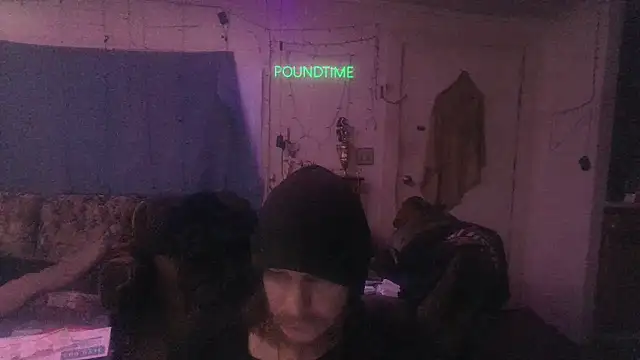 Poundtown1226 online show from January 8, 6:18 am