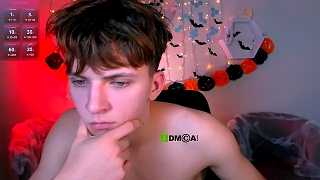 travis wolf  online show from October 20, 6:56 pm