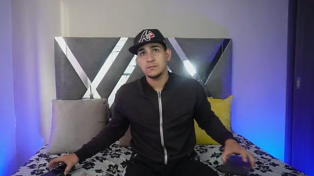 massimo vidal  online show from September 29, 12:13 pm