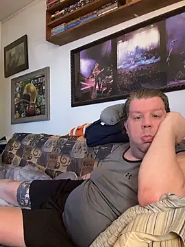 Stephanie1984 online show from February 11, 6:24 pm