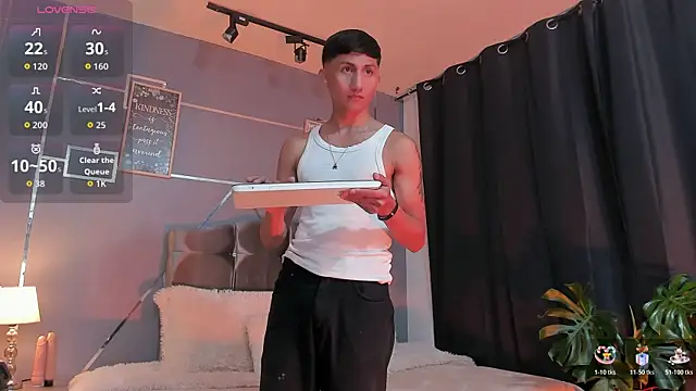 oliver mr  online show from December 17, 1:07 pm