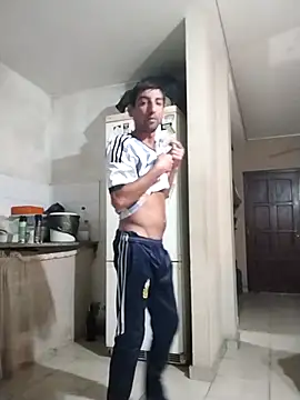 Argentino29hetero online show from March 26, 3:43 am