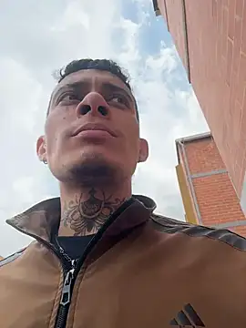 Mrjustin sebas online show from February 14, 9:21 pm