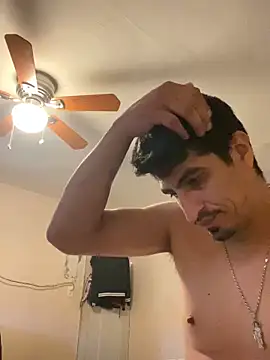 Snapshot of Arce92 chatting on October 8, 7:51 pm Arce92 online show from October 8, 7:51 pm