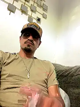 Snapshot of Arce92 chatting on October 21, 11:29 pm Arce92 online show from October 21, 11:29 pm