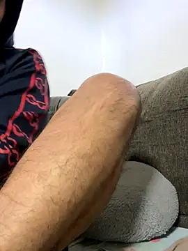 Snapshot of Arce92 chatting on October 20, 8:51 am Arce92 online show from October 20, 8:51 am