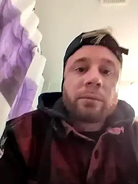 Snapshot of Chffbhf chatting on October 21, 7:00 am Chffbhf online show from October 21, 7:00 am