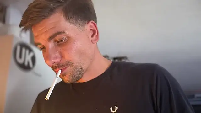 str8boyx online show from June 5, 7:58 am