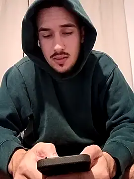 Snapshot of Jadriel23 chatting on October 13, 1:11 am Jadriel23 online show from October 13, 1:11 am