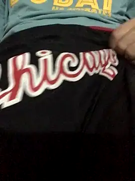 FlungBergenia online show from November 6, 7:28 pm